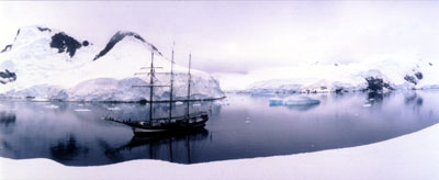 'Oosterschelde' near Spitsbergen